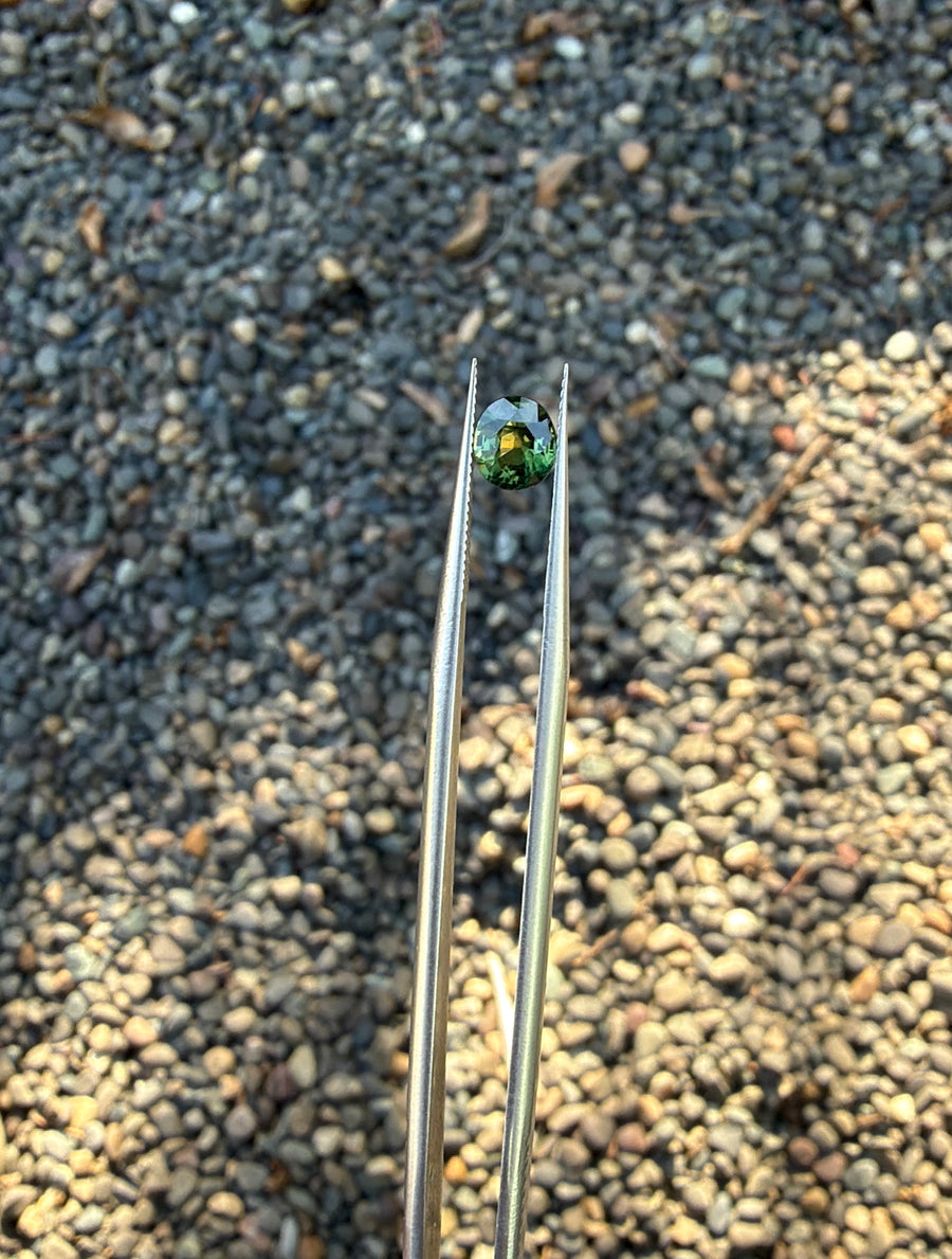 1.11ct heated green-blue Australian sapphire, oval cut, 6.4x5.6x3.5 mm