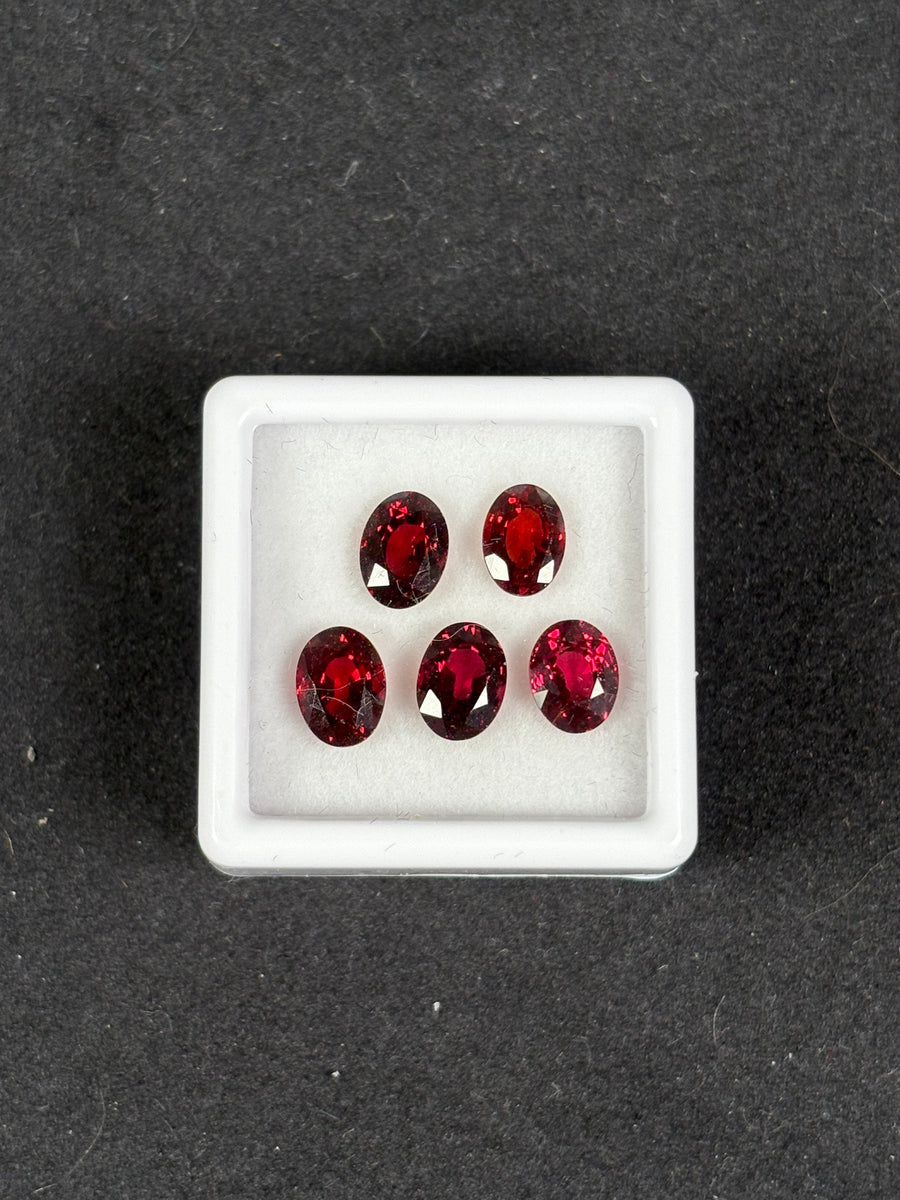 6.15ctw red rhodolite garnet lot, 5 oval stones, 7x5 mm