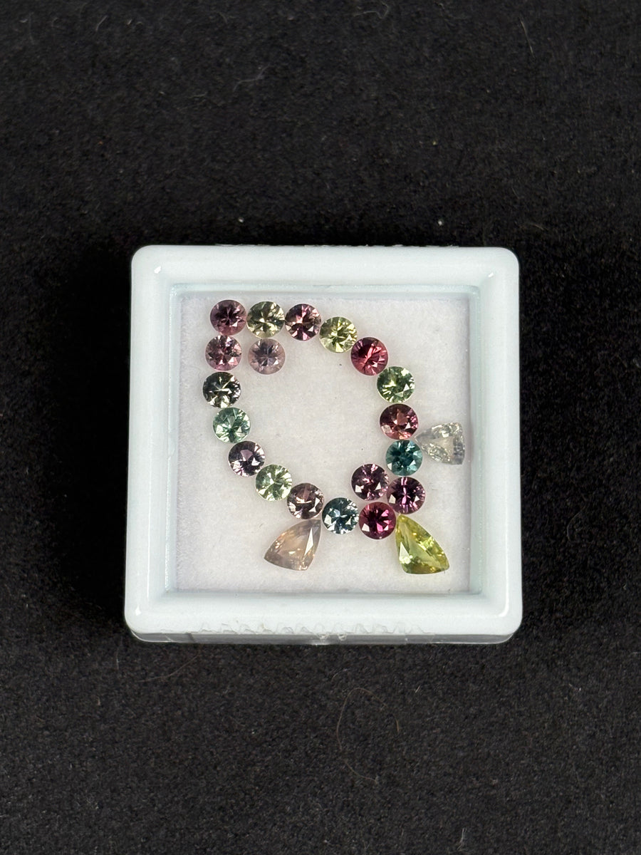 3.09ctw Unheated Sapphire Lot from Tanzania, 22 stones