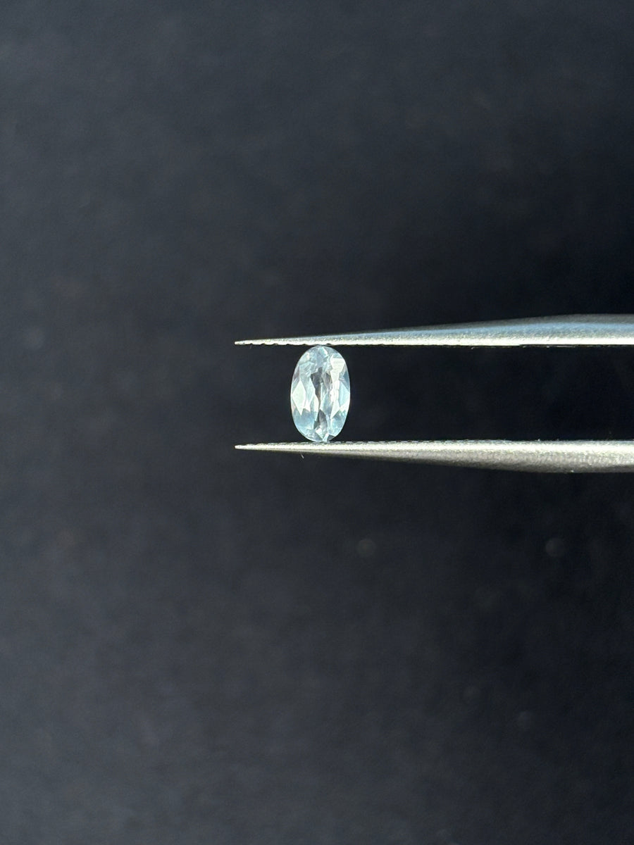 0.37ct Green Alexandrite Oval, 5.7x3.5 mm, VS