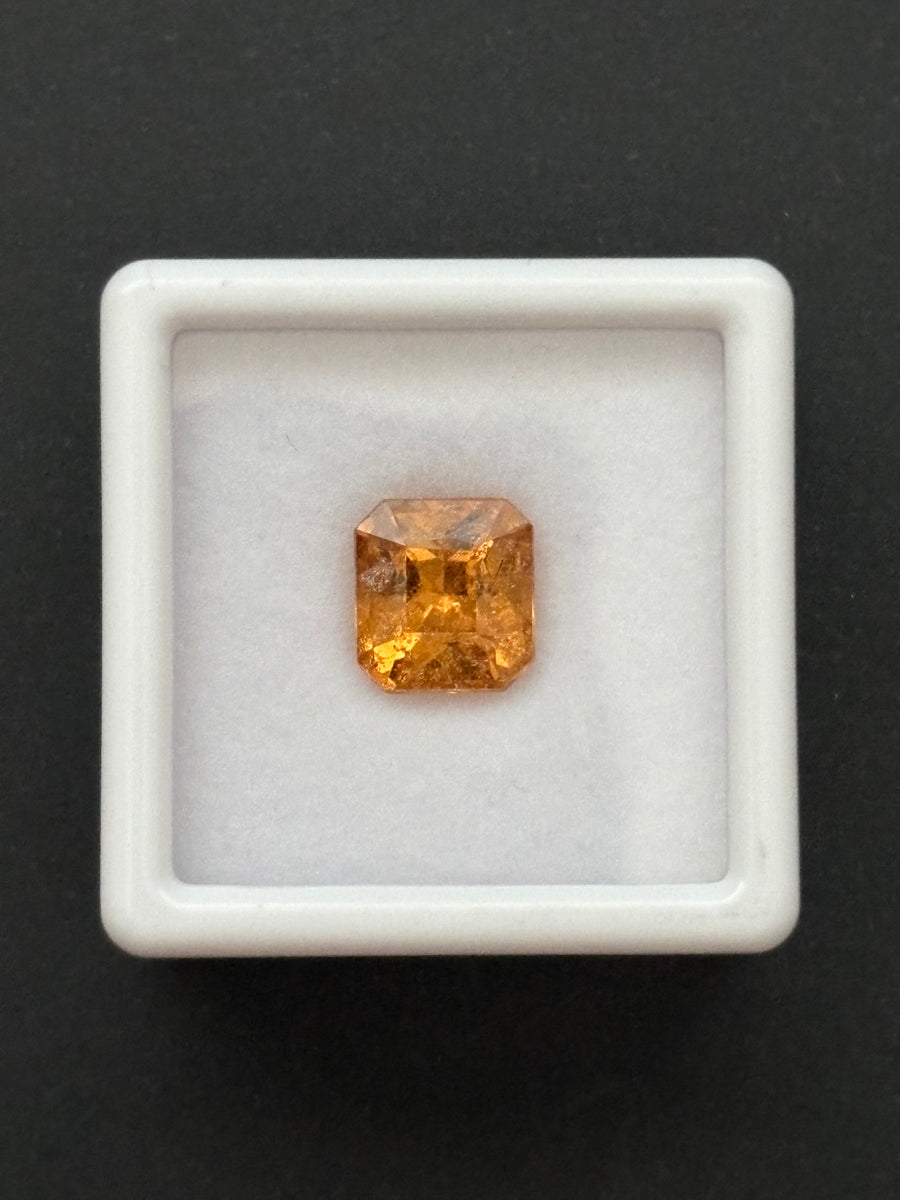 2.67ct yellow grossular garnet, octagon cut, 8x7.5 mm