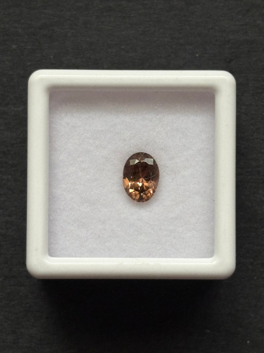 1.33ct Champagne Zircon Oval from Tanzania, 7x5 mm · GEM-6216
