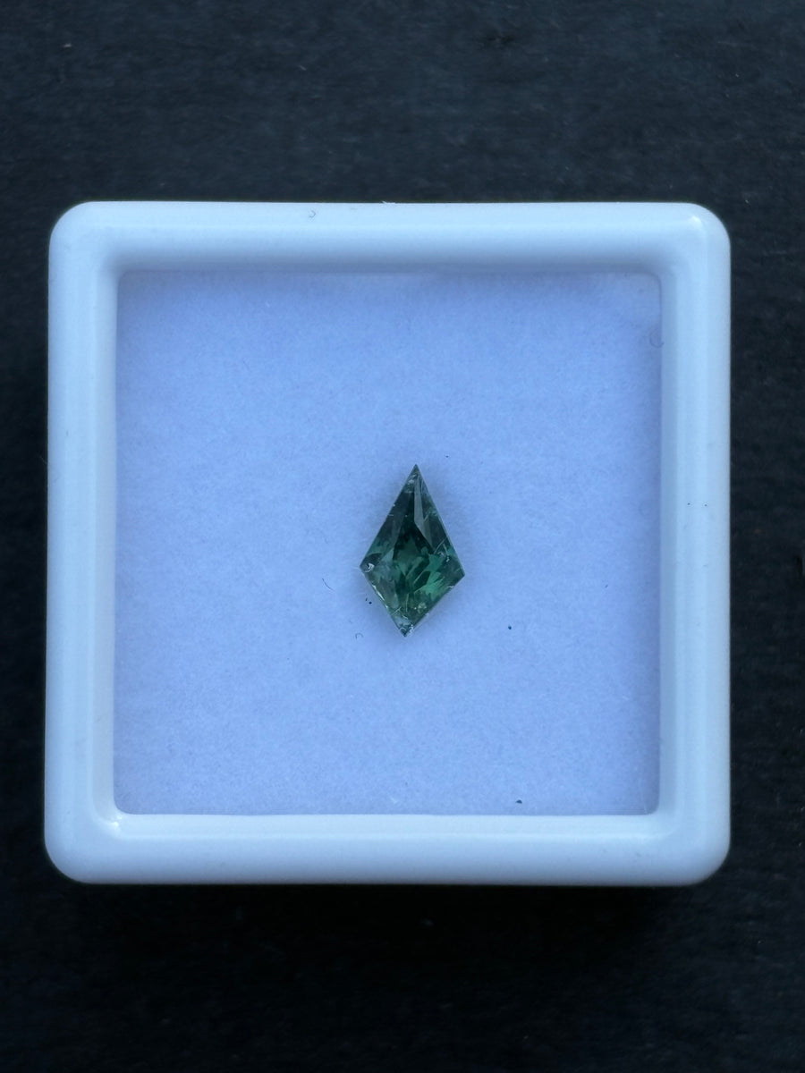 0.66ct Unheated Sapphire Kite from Australia, 7.25 x 4.38mm