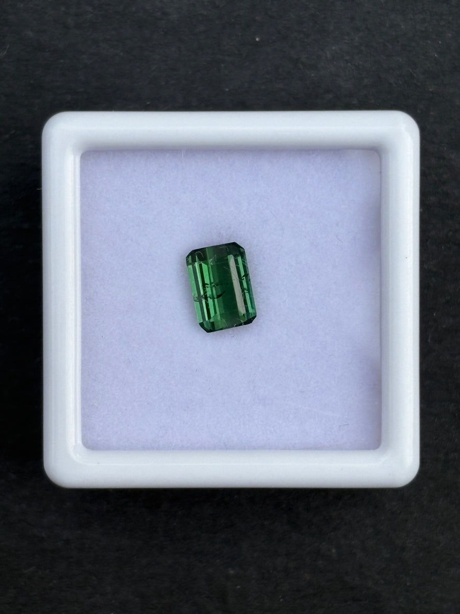0.75ct bluish green tourmaline from Mozambique, 6.5x4.5x2.7 mm
