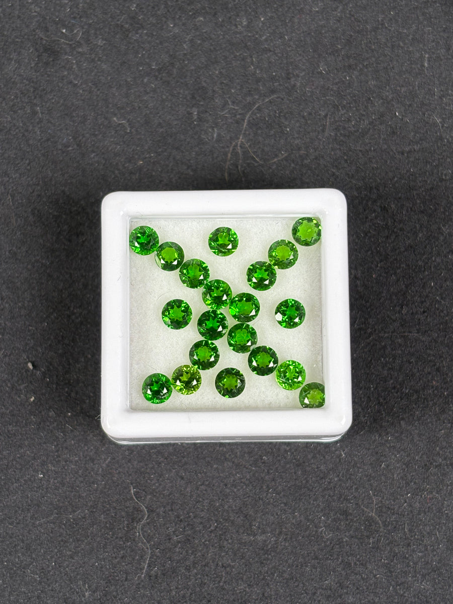 Round 3.5 mm Russian chrome diopside lot, 20 pieces, 3.75ctw
