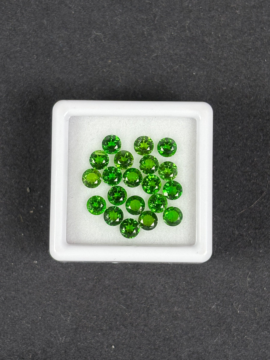 Round 3.5 mm Russian chrome diopside lot, 20 pieces, 3.73ctw