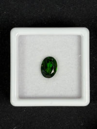 1.21ct Green Chrome Diopside, Oval, 8x5.9 mm · GEM-5669