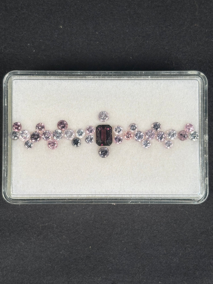 4.26ctw Spinel Lot, 32 stones, 2.5x2.5 - 6x5 mm · GEM-5688