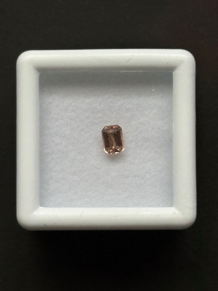 0.41ct Malaya Garnet from Tanzania · GEM-6302