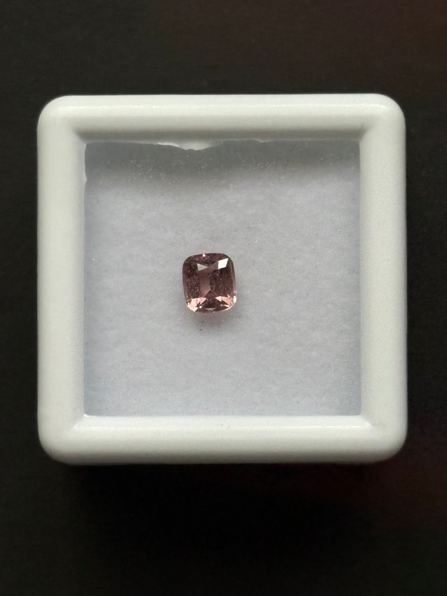 0.57ct Malaya Garnet from Tanzania · GEM-6290