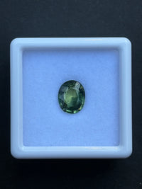 1.69ct Heated Bicolor Sapphire Oval from Australia, 8.1 x 6.5 x 3.5mm · GEM-6112
