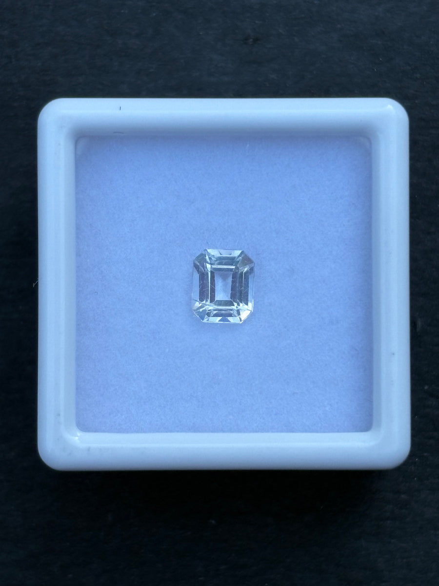 0.65ct Moonstone from Madagascar, Octagon