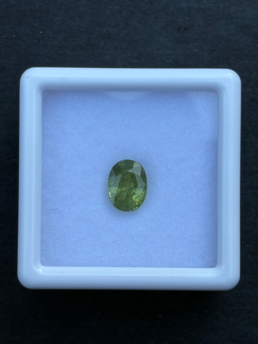 1.22ct Green Sapphire Oval, Beryllium Treated, Oval 7 x 5mm