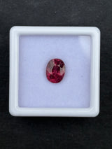 1.75ct pink rhodolite garnet, oval cut, 8x6x4.5 mm