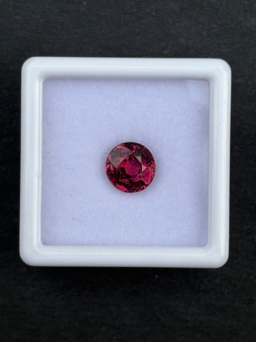 1.94ct Purplish Pink Rhodolite Garnet from Tanzania, Round, 7 mm, VS
