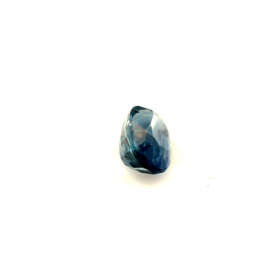 1.38ct Heated Blue Sapphire from Ceylon, Oval, 6.5x5 mm, VS · GEM-6019